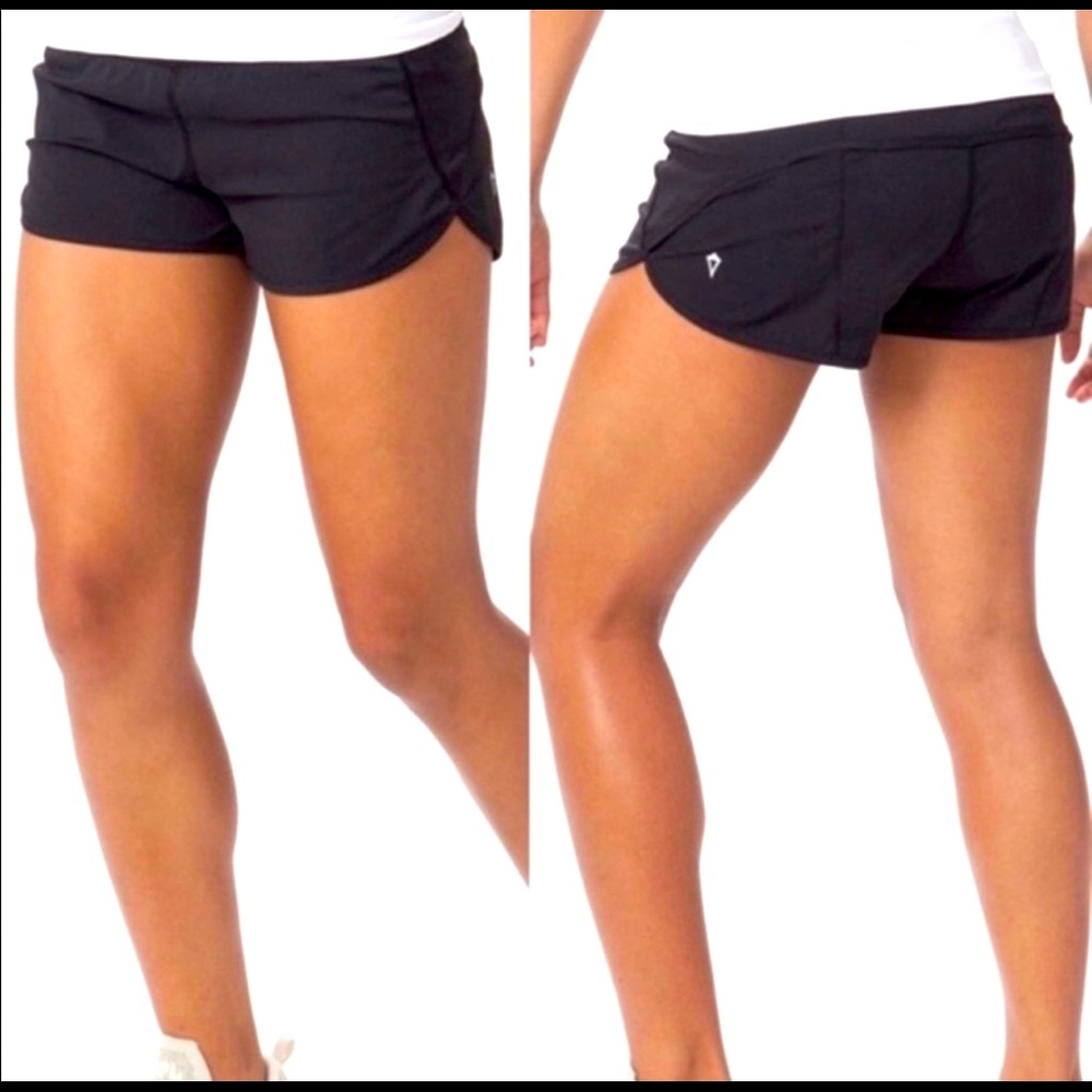 Ivivva Lululemon Girls Black Speed Shorts Size 12